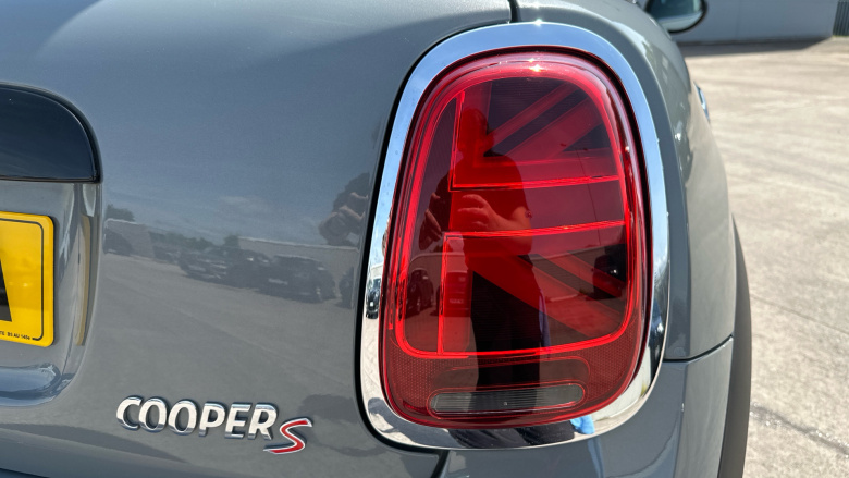 MINI Hatchback 2.0 Cooper S Classic 3dr Petrol Hatchback